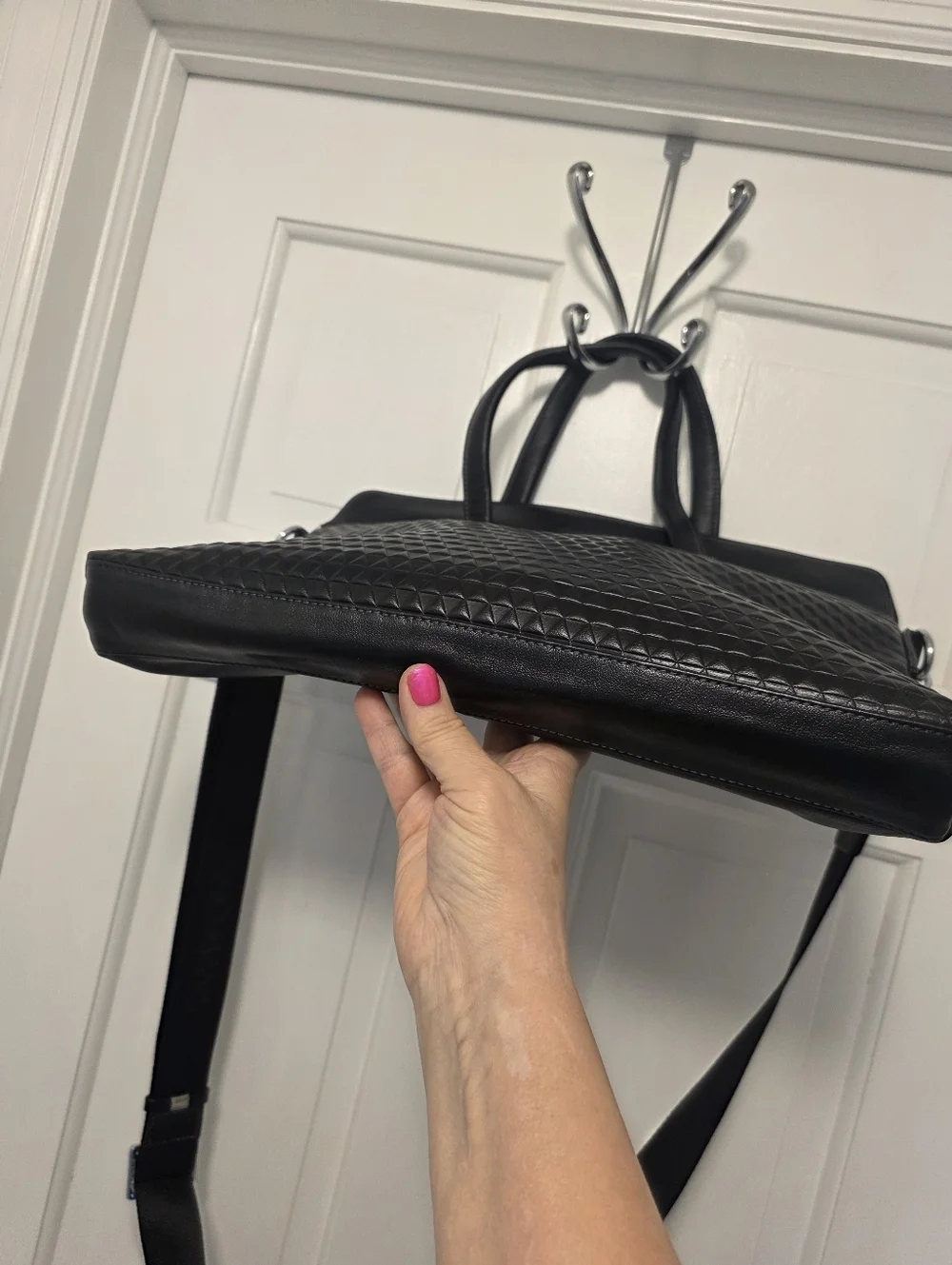 Sammons Black Quilted Professional Laptop Bag with Shoulder Strap